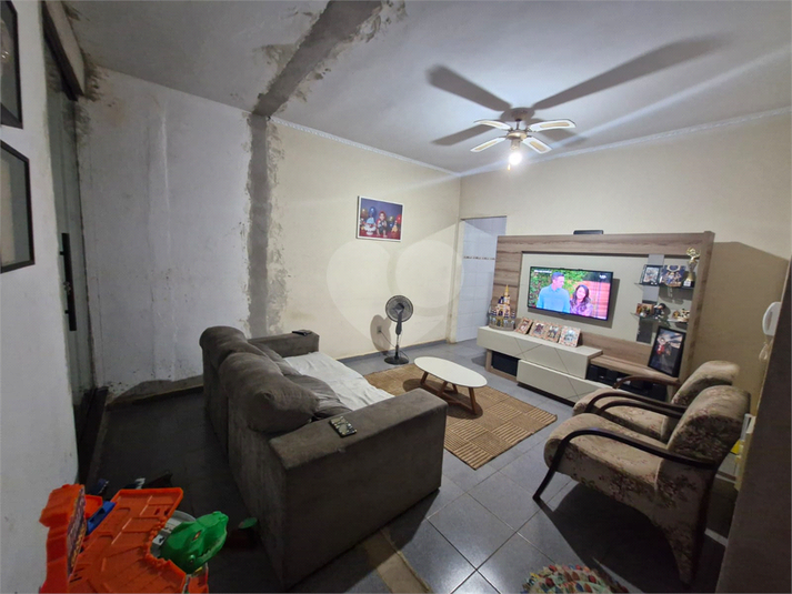Foto REO1123802