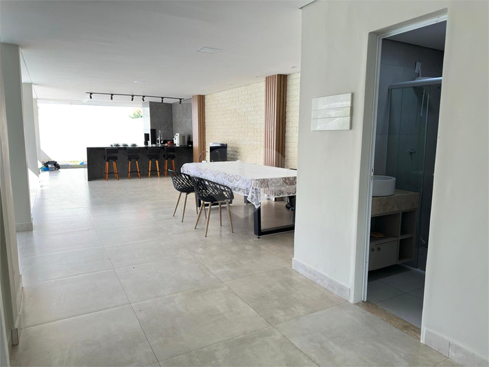 Foto REO1123818