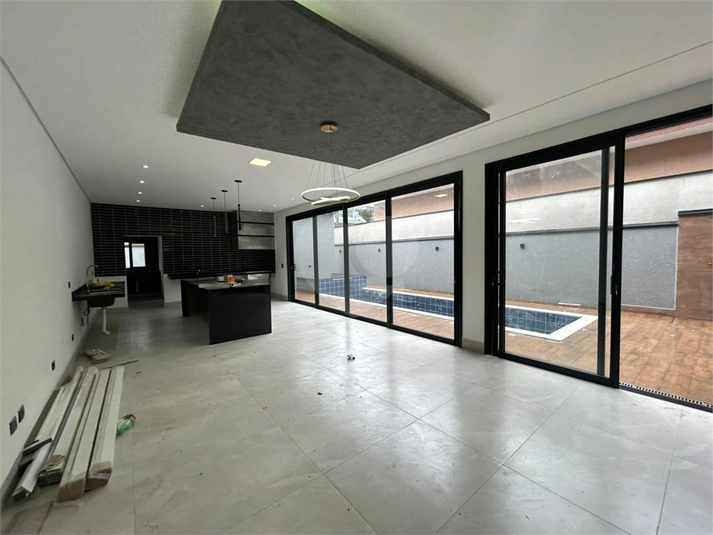 Foto REO1123844