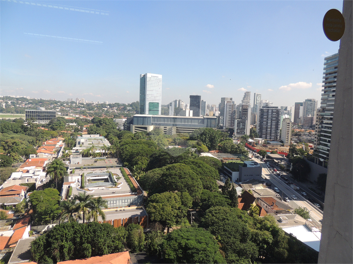 Foto REO1123850