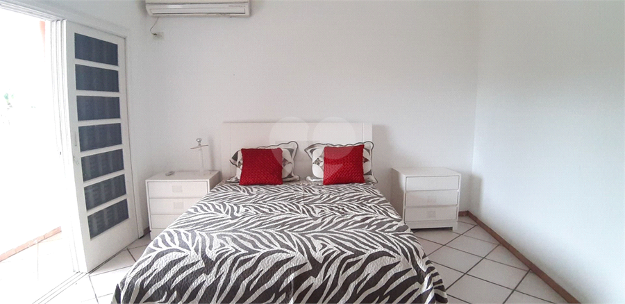 Foto REO1123856