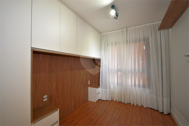 Foto REO1123941