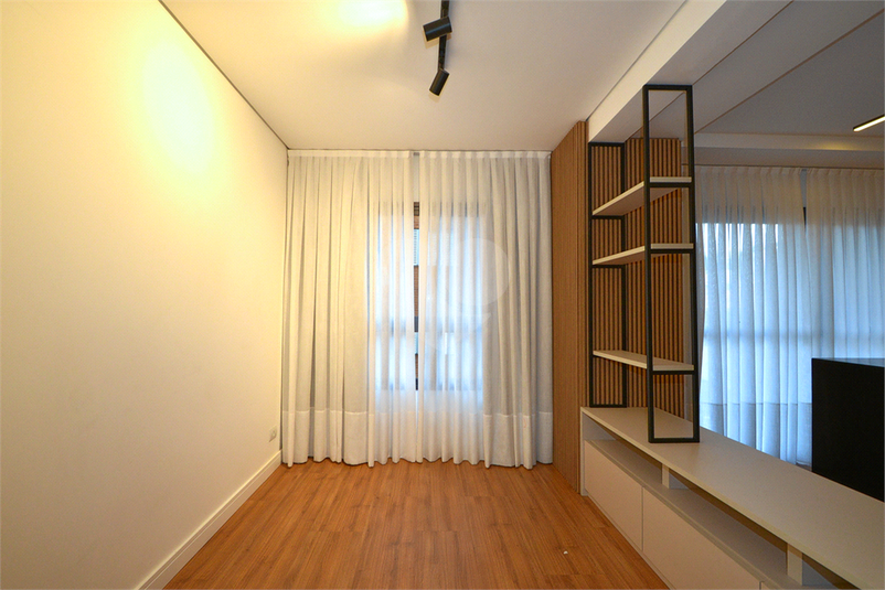 Foto REO1123941