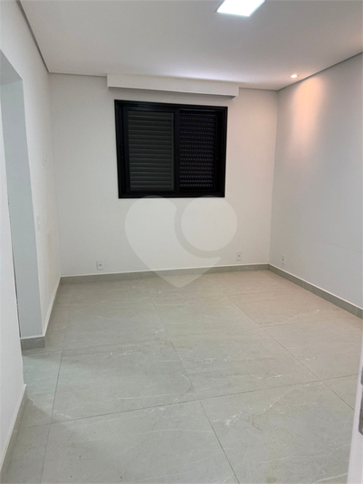 Foto REO1123973