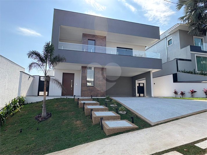 Foto REO1123973