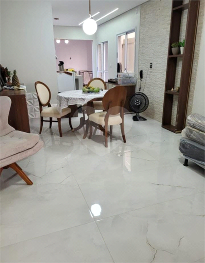 Foto REO1123984
