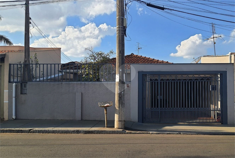 Foto REO1123985