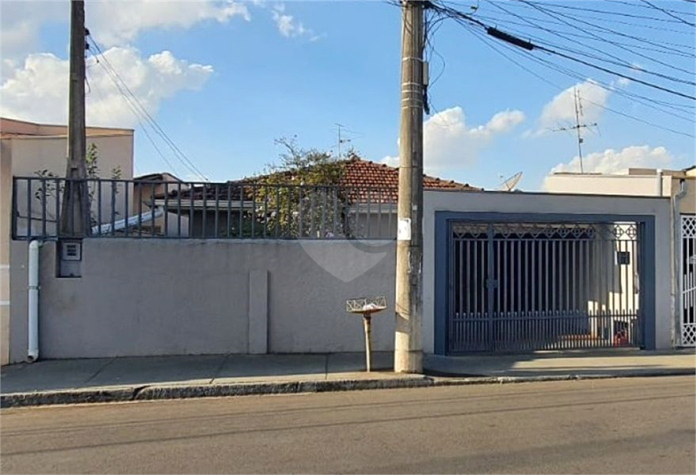 Foto REO1123985