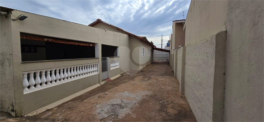 Foto REO1124030