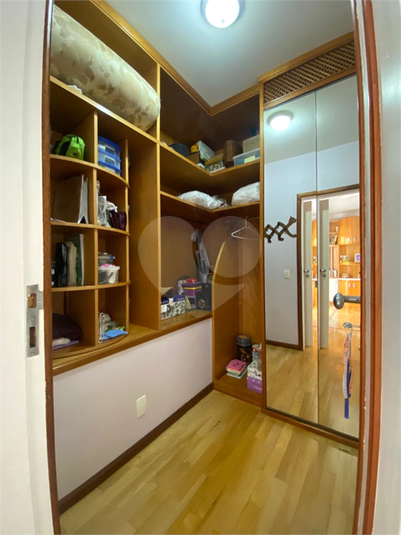 Foto REO1124091