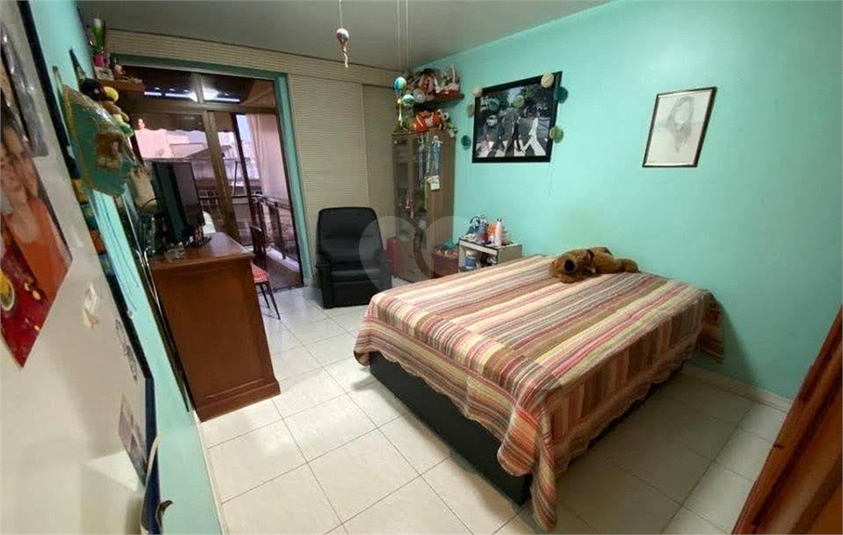 Foto REO1124119