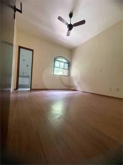 Foto REO1124139