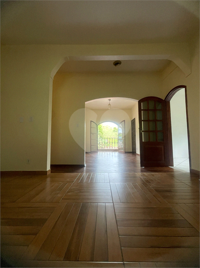 Foto REO1124139