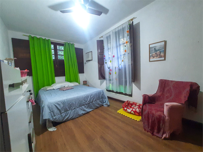 Foto REO1124226
