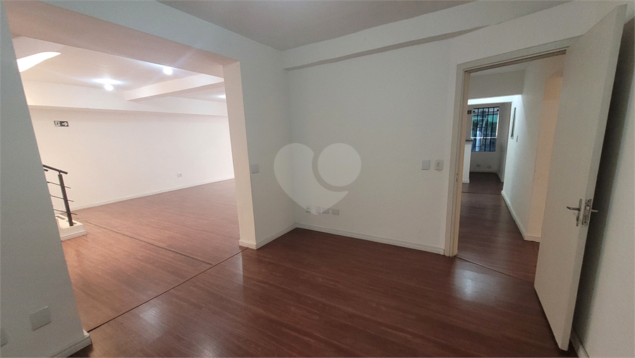 Foto REO1124237