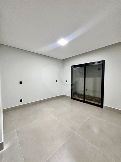 Foto REO1124304