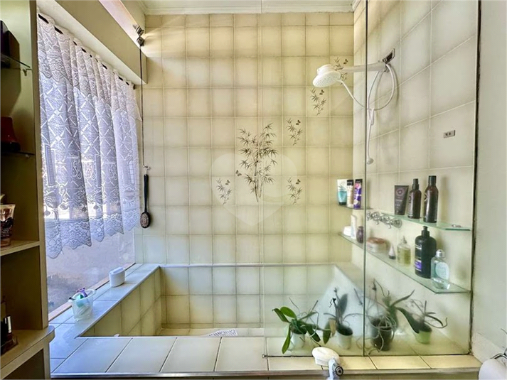 Foto REO1124338