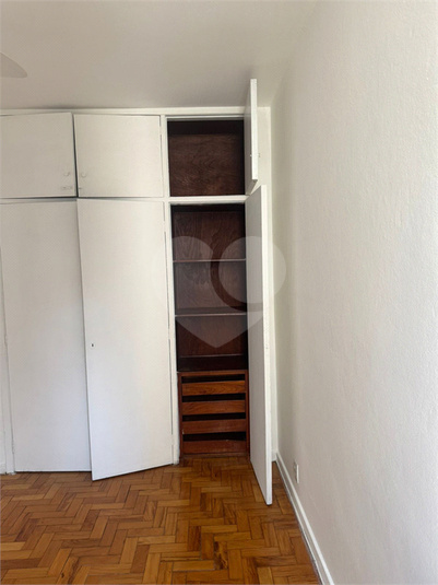 Foto REO1124343