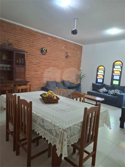 Foto REO1124355