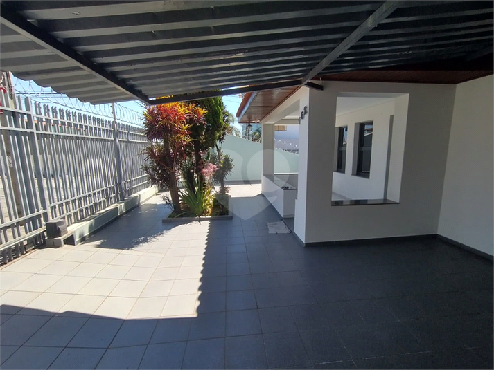 Foto REO1124357