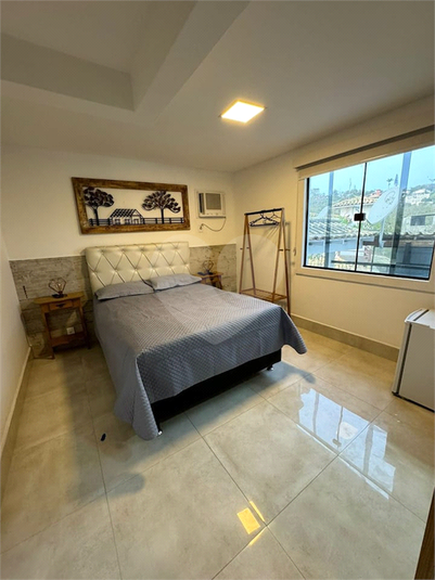 Foto REO1124375