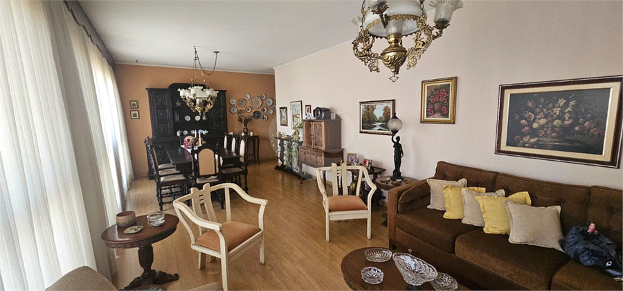 Foto REO1124381