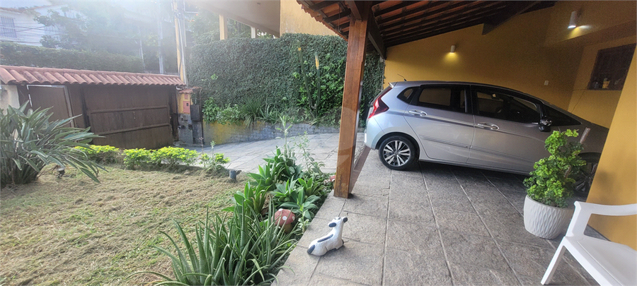 Foto REO1124382