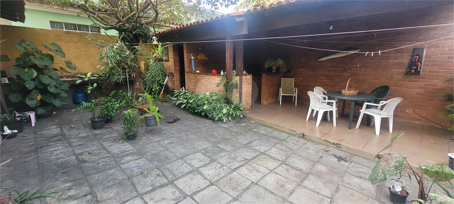 Foto REO1124382