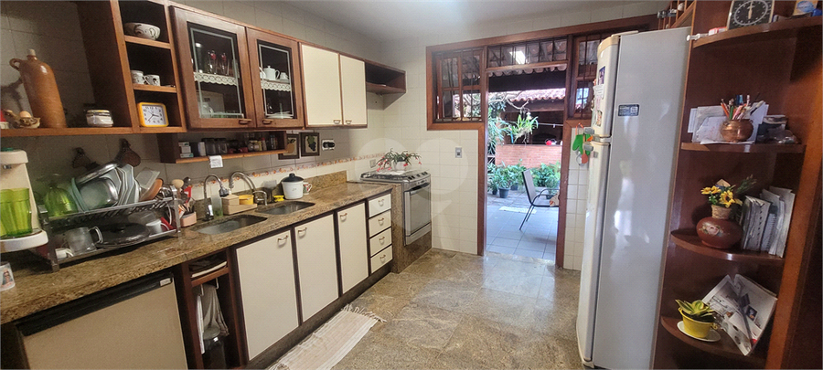 Foto REO1124382