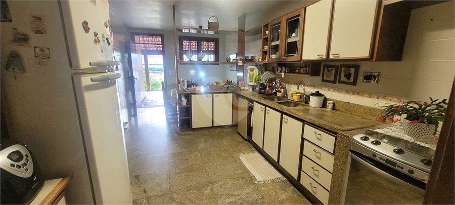 Foto REO1124382