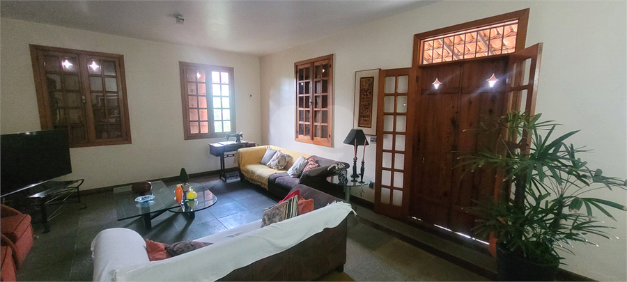 Foto REO1124382