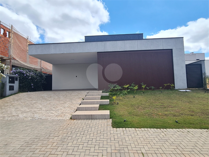 Foto REO1124384