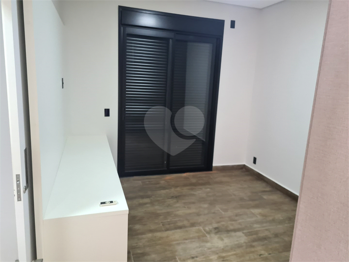 Foto REO1124384