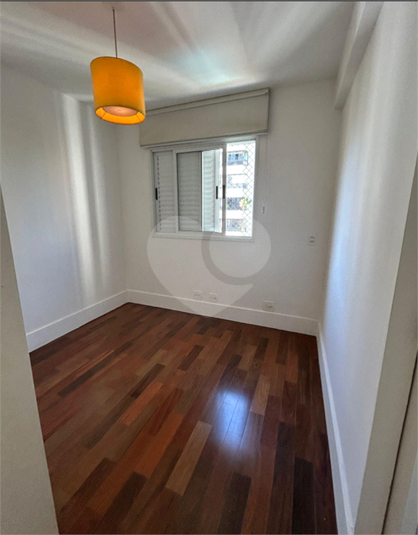 Foto REO1124386