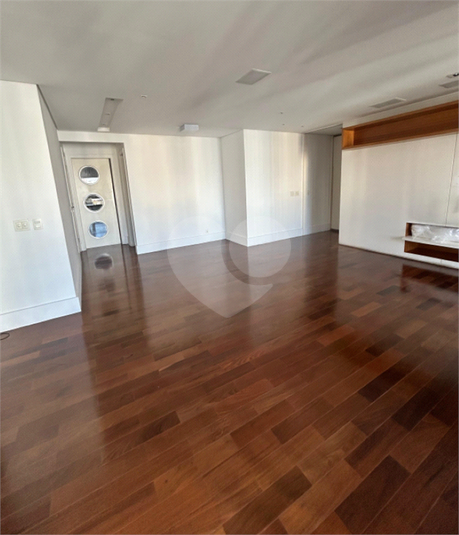 Foto REO1124386
