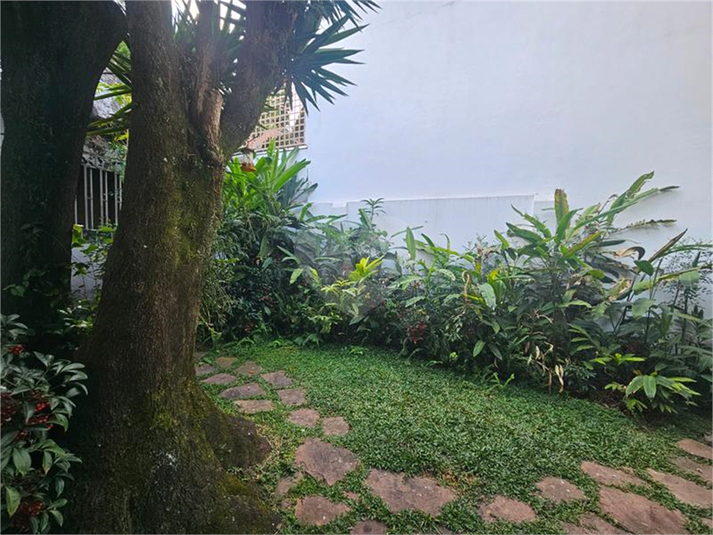 Foto REO1124390