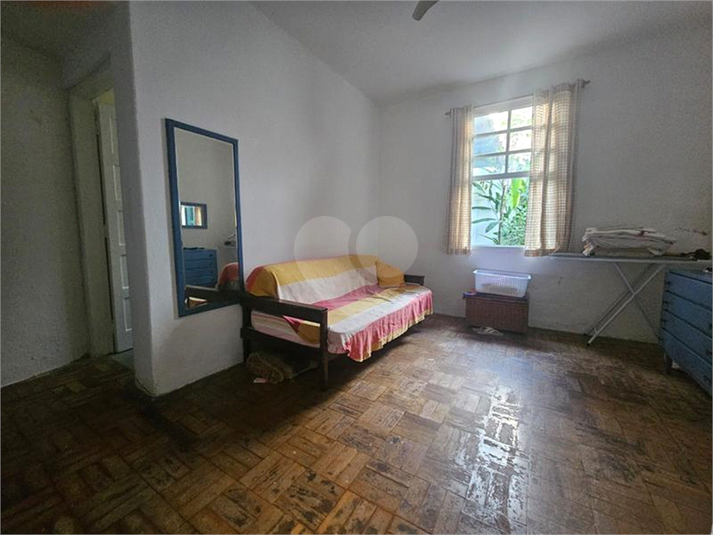 Foto REO1124390