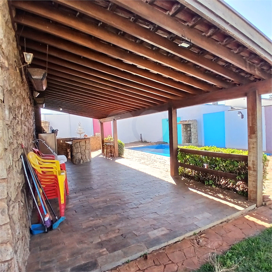 Foto REO1124397