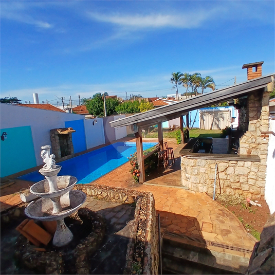 Foto REO1124397