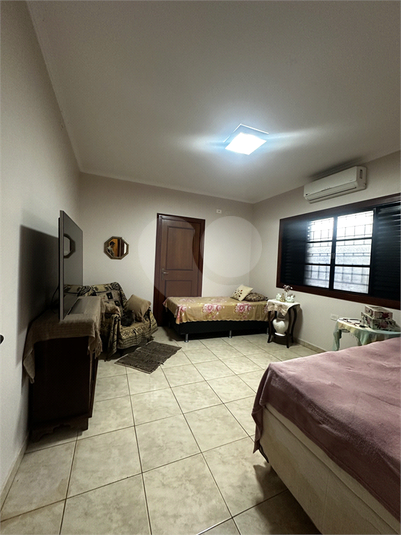 Foto REO1124444