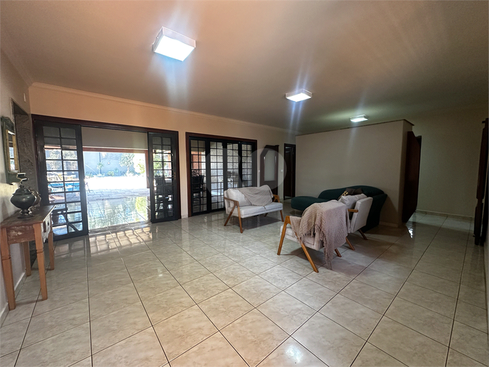 Foto REO1124444