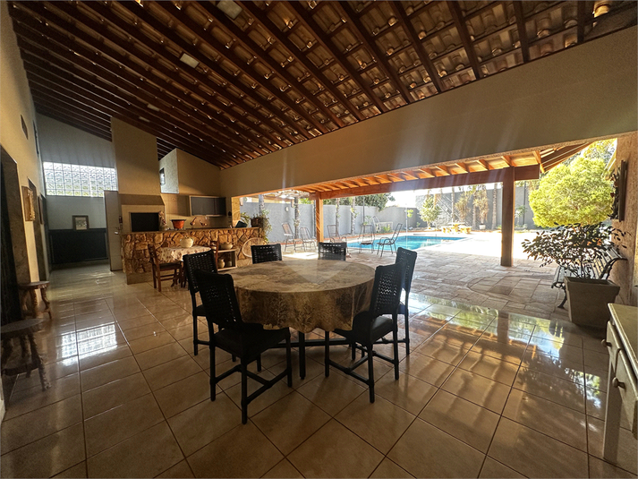 Foto REO1124444