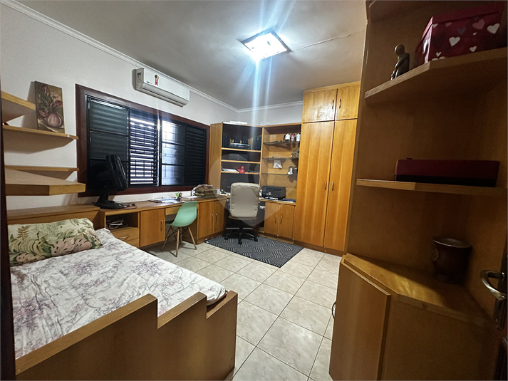 Foto REO1124444