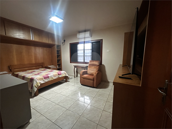 Foto REO1124444