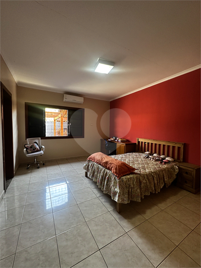 Foto REO1124444