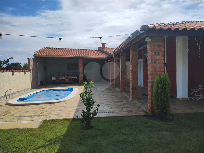 Foto REO1124446
