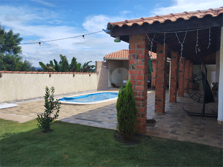 Foto REO1124446