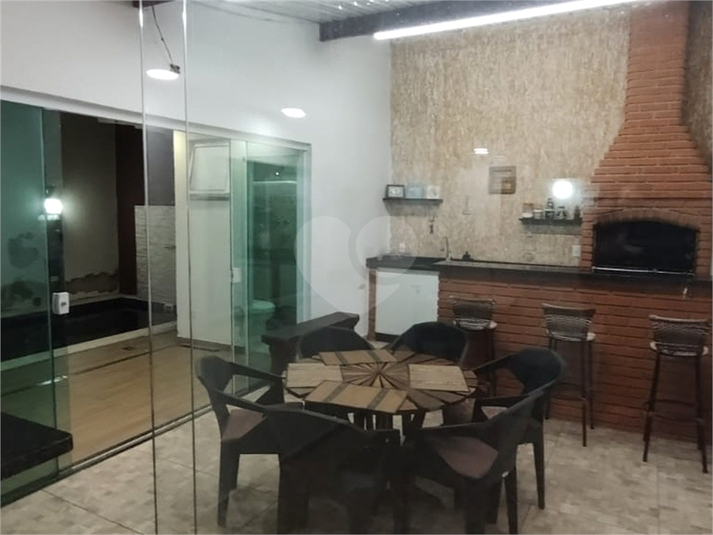 Foto REO1124469