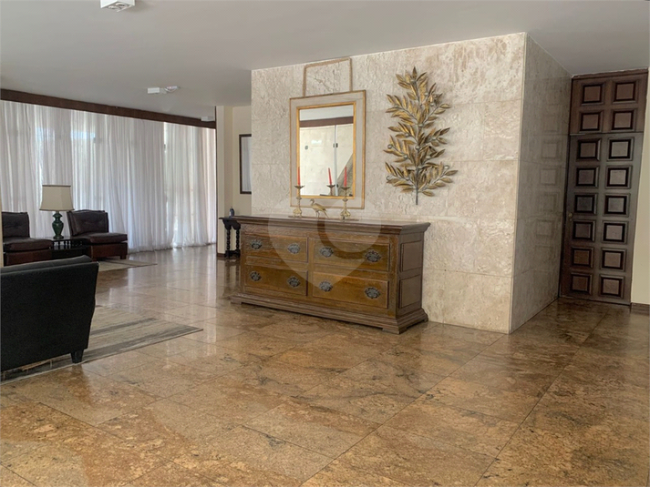 Foto REO1124475