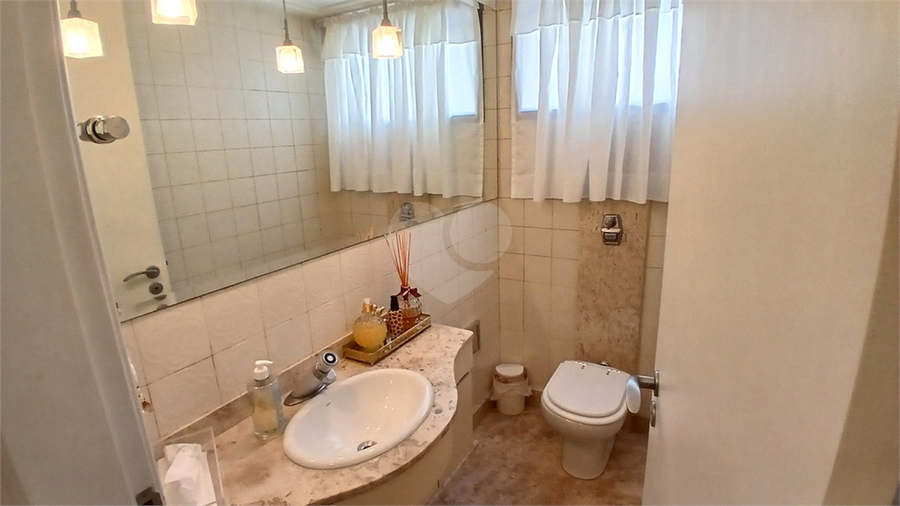 Foto REO1124525